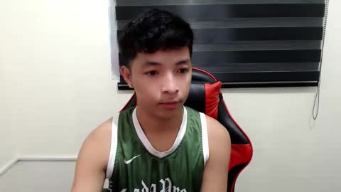 Snapshot of urhotethanxx chatting on November 1, 5:42 am Ethan online show from November 1, 5:42 am