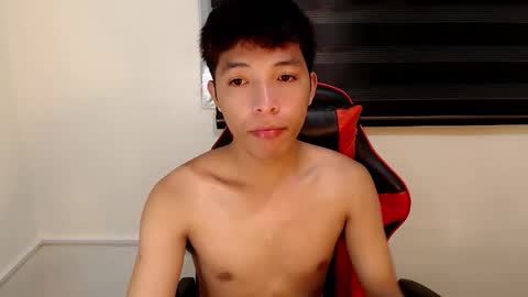 Snapshot of urhotethanxx chatting on November 13, 3:22 pm Ethan online show from November 13, 3:22 pm