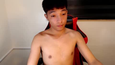 Snapshot of urhotethanxx chatting on November 27, 1:46 pm Ethan online show from November 27, 1:46 pm