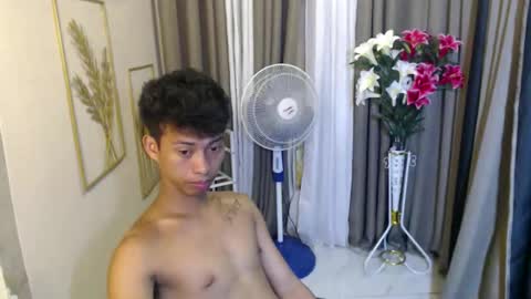 richard online show from April 15, 8:53 pm