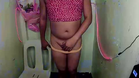 urhottie_bella online show from October 26, 6:03 pm