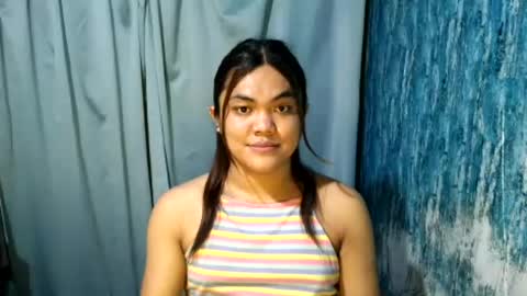 urhottie_bella online show from July 10, 6:28 am