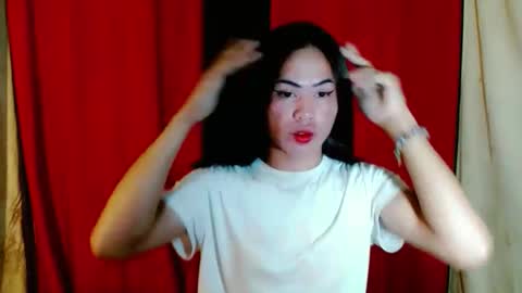 Snapshot of urhotty_megs143 chatting on February 19, 8:21 am MEGS MEGS online show from February 19, 8:21 am