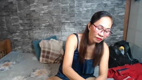 Snapshot of urhotvivian11 chatting on July 13, 1:19 am urhotvivian11 online show from July 13, 1:19 am