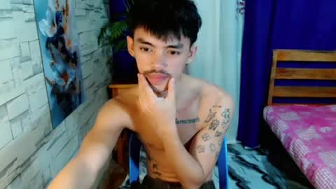 urhunky_boy online show from June 24, 9:14 pm