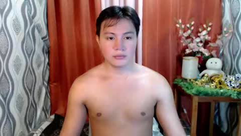 urhunky_ivan online show from December 13, 7:04 am