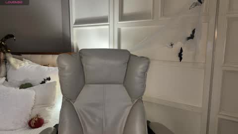 Kristina online show from November 1, 1:07 am