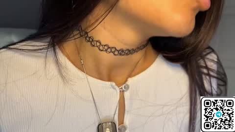 Snapshot of urlillshy chatting on April 6, 5:19 am Kristina online show from April 6, 5:19 am