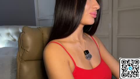 Snapshot of urlillshy chatting on April 16, 12:55 am Kristina online show from April 16, 12:55 am