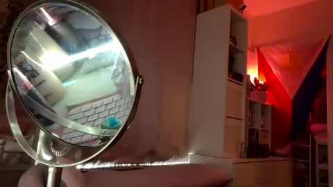 Snapshot of urlittlefilipina chatting on November 21, 7:12 pm urlittlefilipina online show from November 21, 7:12 pm