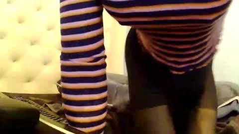 Snapshot of urlittleslut427128 chatting on September 30, 4:23 pm command me online show from September 30, 4:23 pm