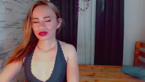 urlovely_che online show from March 8, 3:32 am