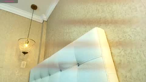 Love online show from November 5, 10:43 pm