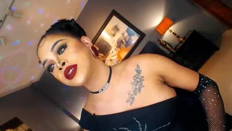 UrMajestyTyra online show from November 25, 2:00 am