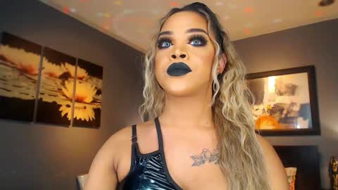 UrMajestyTyra online show from March 14, 1:44 am