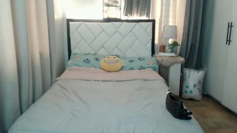urnaughtyasianprincessjam online show from January 19, 4:01 am