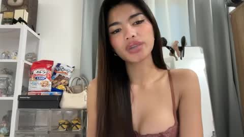 Snapshot of urnaughtyasianprincessjam chatting on June 18, 9:14 am urnaughtyasianprincessjam online show from June 18, 9:14 am