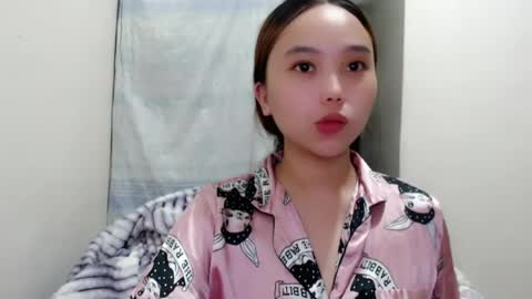 Snapshot of urnaughtygirl_sofia chatting on July 19, 7:34 am urnaughtygirl_sofia online show from July 19, 7:34 am