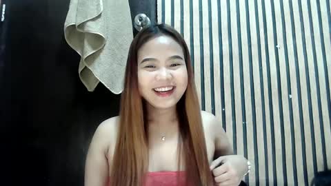 Snapshot of urpinaycutie chatting on January 24, 1:14 pm urpinaycutie online show from January 24, 1:14 pm