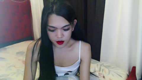 Snapshot of urpinayjenfuckerxxx chatting on September 26, 1:26 pm Jenny online show from September 26, 1:26 pm