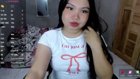 Snapshot of urpinayslutxxx chatting on August 6, 2:46 am Jane online show from August 6, 2:46 am