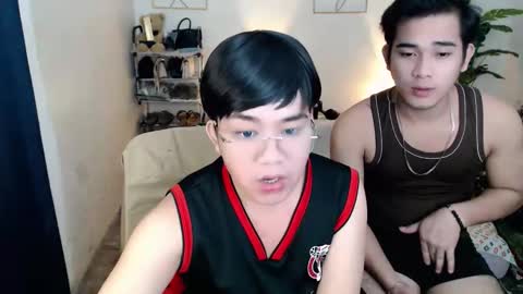 Snapshot of urpinoy_cummer chatting on November 11, 1:33 pm urpinoy_cummer online show from November 11, 1:33 pm