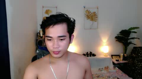 Snapshot of urpinoy_cummer chatting on November 12, 2:17 pm urpinoy_cummer online show from November 12, 2:17 pm