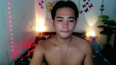 urpinoy_cummer online show from April 21, 2:01 pm