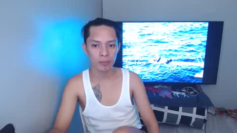Snapshot of urpinoyasianx chatting on January 10, 1:10 am Mel online show from January 10, 1:10 am