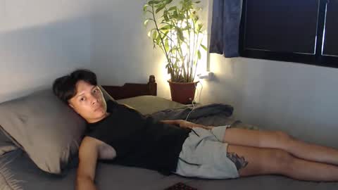 Snapshot of urpinoyasianx chatting on February 16, 3:46 am Mel online show from February 16, 3:46 am