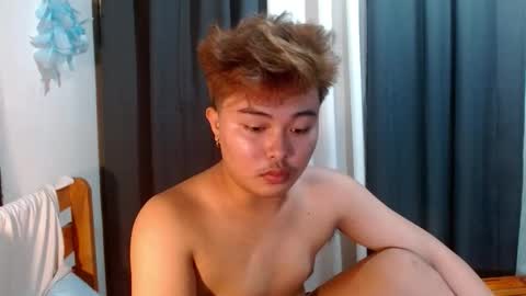 urpinoyjohnx online show from September 27, 1:49 pm