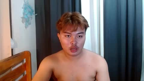 urpinoyjohnx online show from October 3, 9:45 pm