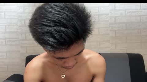 Snapshot of urpinoynaughty chatting on November 10, 6:34 am urpinoynaughty online show from November 10, 6:34 am