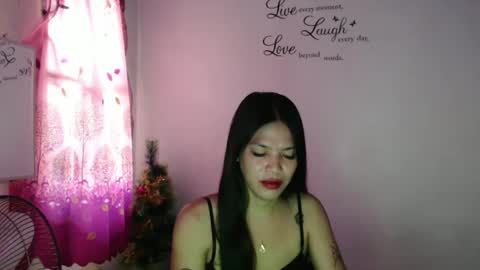 hi im kim online show from December 2, 12:19 am