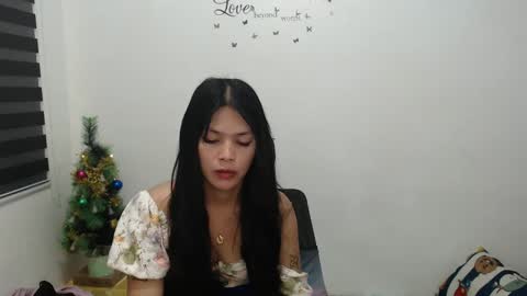 hi im kim online show from December 5, 2:55 pm