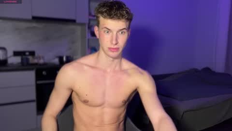 ursaotome online show from October 31, 12:22 am