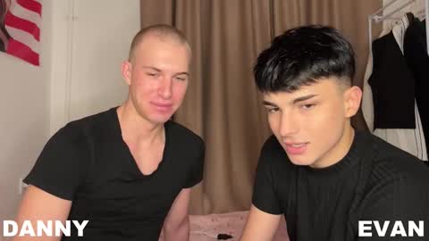 Snapshot of ursaotome chatting on February 2, 5:55 pm ursaotome online show from February 2, 5:55 pm