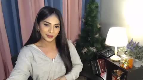 JUST CALL ME CALI online show from October 7, 10:07 pm