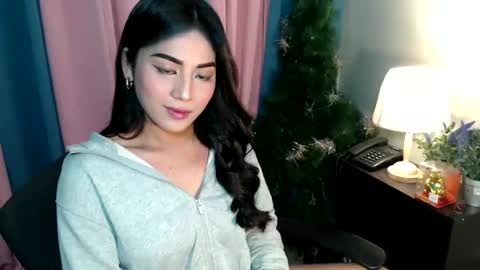 JUST CALL ME CALI online show from October 22, 10:37 am