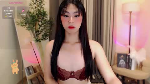 Snapshot of ursexxy_abby chatting on April 26, 7:28 am abby online show from April 26, 7:28 am