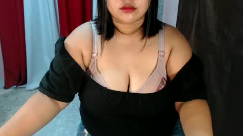 Snapshot of ursexy_agatha chatting on July 3, 9:27 am ursexy_agatha online show from July 3, 9:27 am