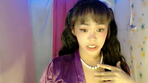 TYRA online show from March 31, 8:42 pm