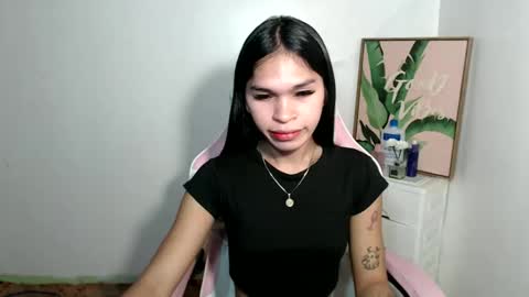 ursweet_zeviixx online show from September 12, 11:10 am