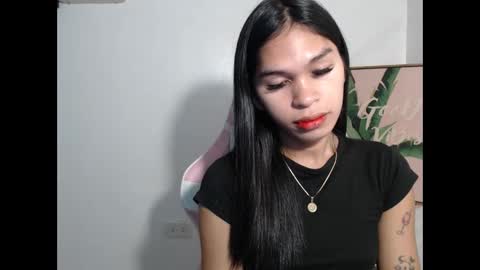 ursweet_zeviixx online show from September 20, 9:10 am
