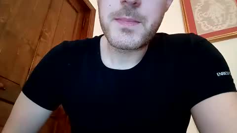 ursweetdreamx online show from April 2, 9:40 am