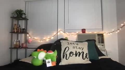 Lily online show from November 12, 1:39 am