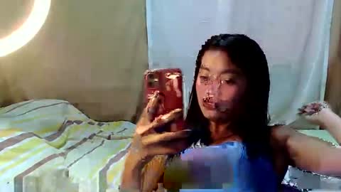 Snapshot of urtinypinay chatting on September 24, 2:15 am urtinypinay online show from September 24, 2:15 am