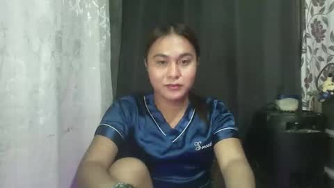 YOURGIRLCAMILLA online show from November 15, 7:10 pm