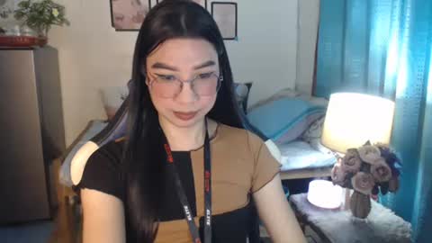 Snapshot of urwetasianprincessxx chatting on February 12, 5:58 am Ashley Kate Mateo Gray online show from February 12, 5:58 am