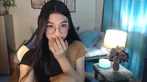 Snapshot of urwetasianprincessxx chatting on March 9, 2:32 pm Ashley Kate Mateo Gray online show from March 9, 2:32 pm